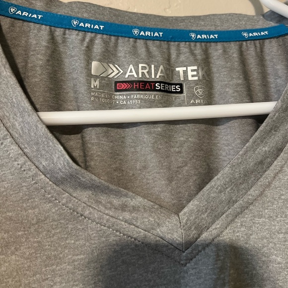 Ariat Tek Heat Series Light Grey Long- Sleeve  Size M - Picture 4 of 9